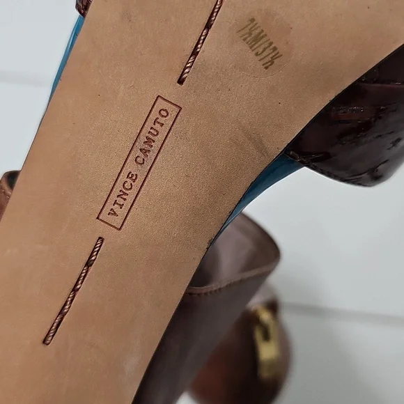 VINCE CAMUTO Leather & Cork Heels - Picture 9 of 13